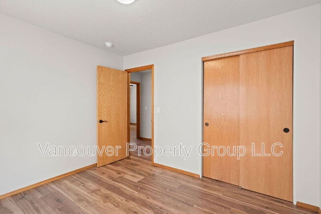 Building Photo - 3106 NE 183rd Pl