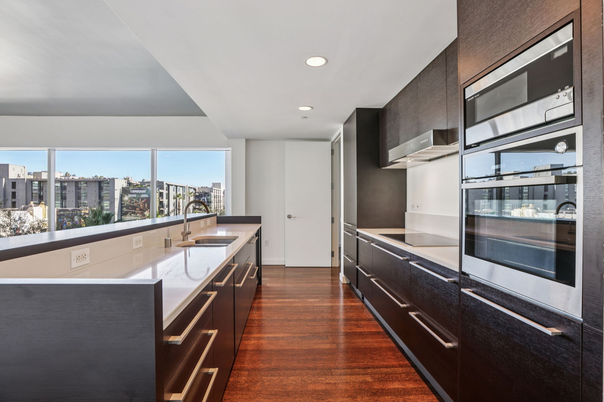 Building Photo - 6250 HOLLYWOOD Blvd