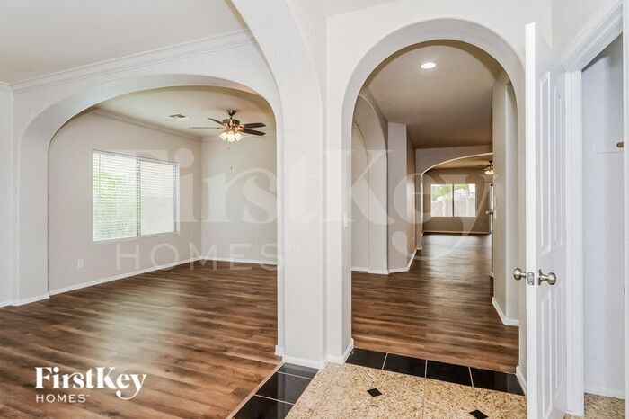 Building Photo - 10769 E Marigold Ct