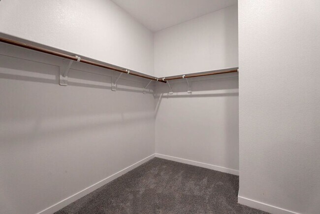 Building Photo - 11620 Desert Hollow Avenue