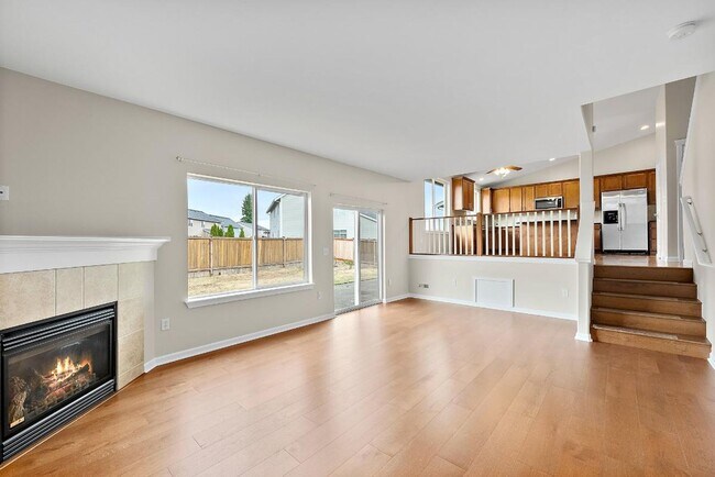 Building Photo - Bright & Spacious 4 Bedroom Home in Yelm f...