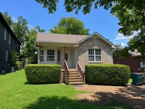Building Photo - Excellent 3 Bedroom 2 Bath Home in West Nashville!