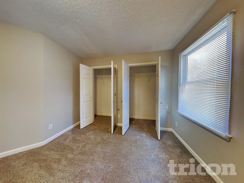 Building Photo - 4112 Trotters Way Dr