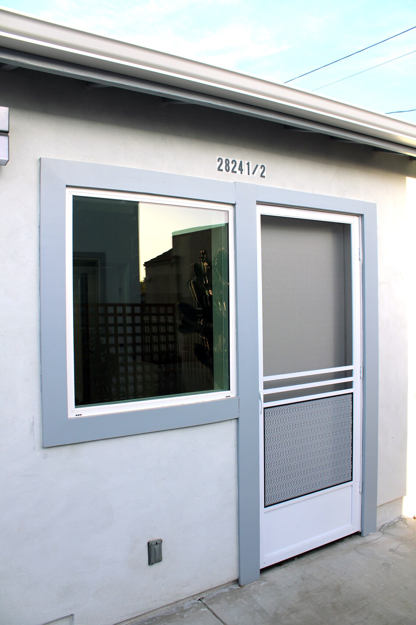 Building Photo - 2826 8th Ave