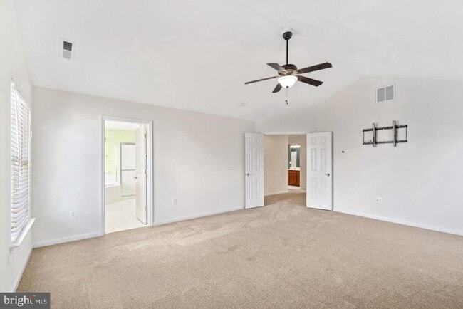 Building Photo - 14036 Albert Way