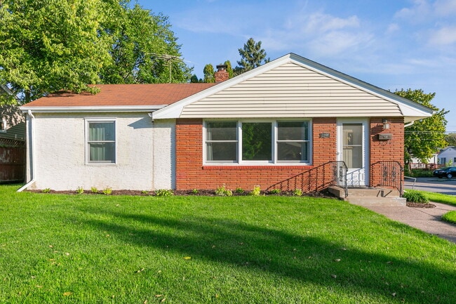 Building Photo - 2203 Conway St