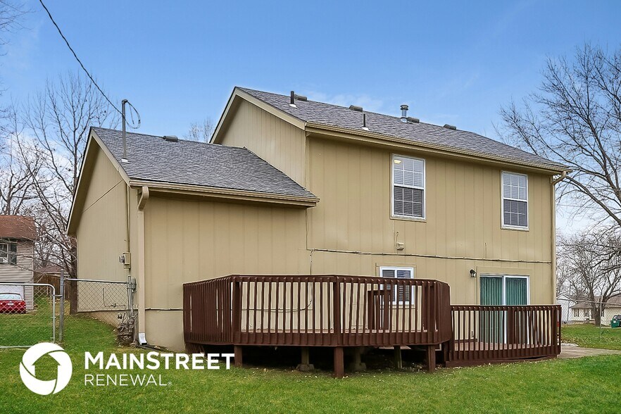 Building Photo - 19246 E Ponca Dr