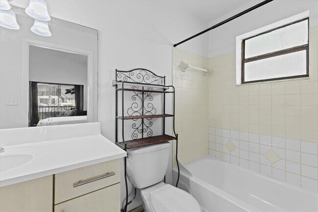 Building Photo - 2445 SW 18th Terrace