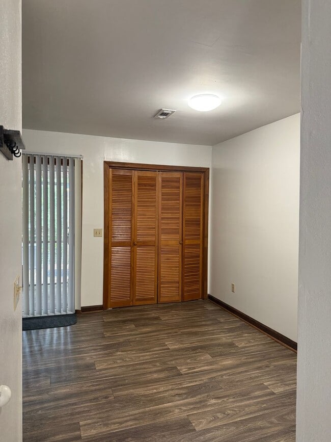 Building Photo - 218 Edith Way