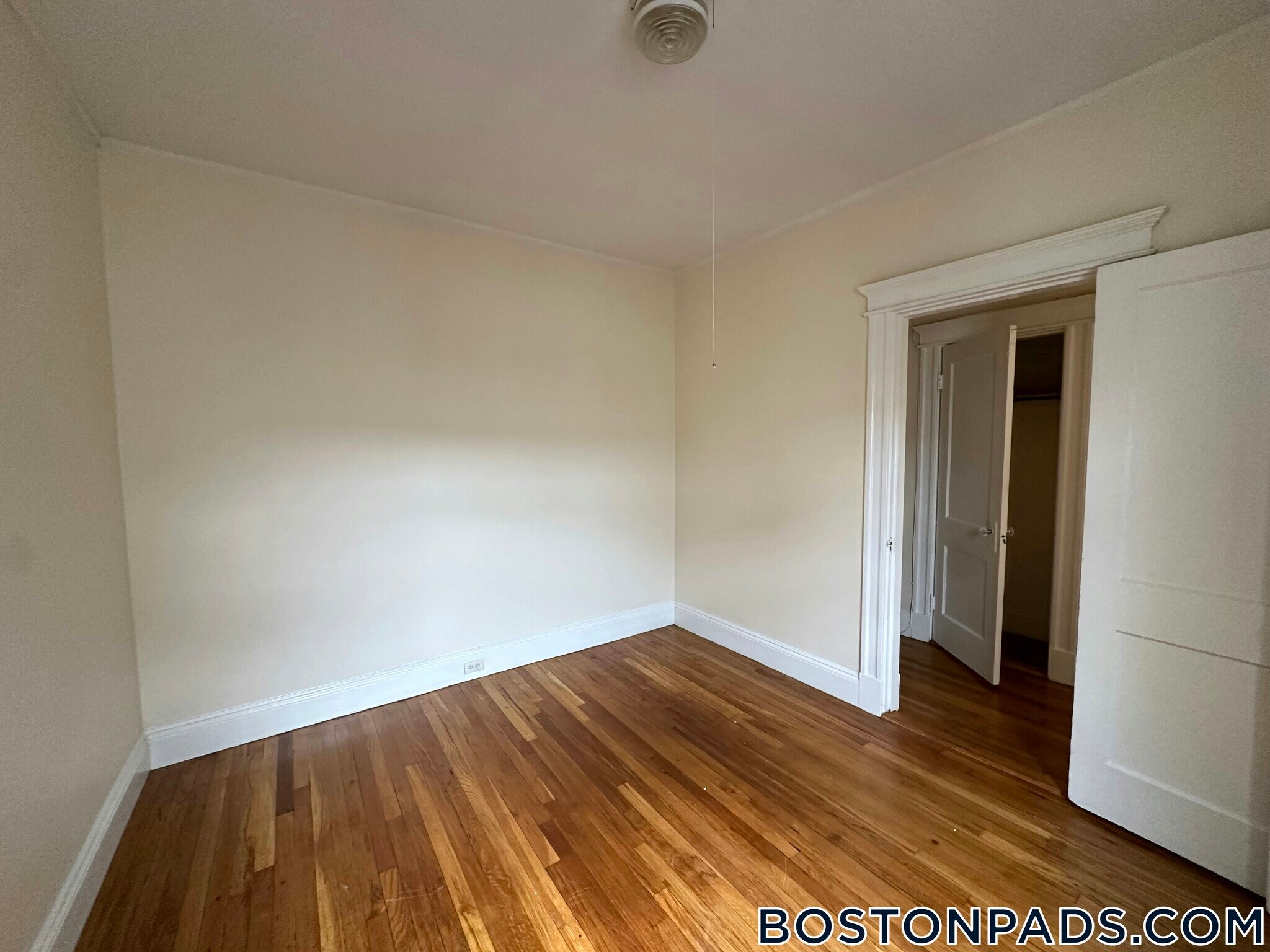 Building Photo - 1144 Commonwealth Ave