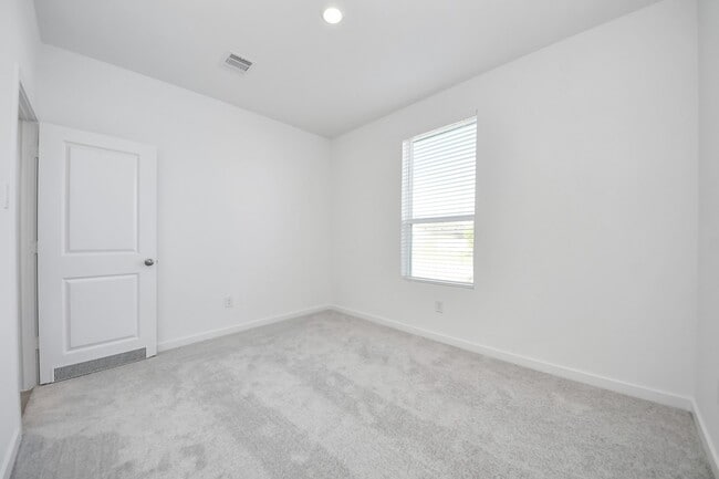Building Photo - 16310 Chestnut Hvn Ln