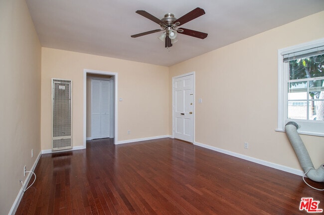 Building Photo - 5107 Overland Ave