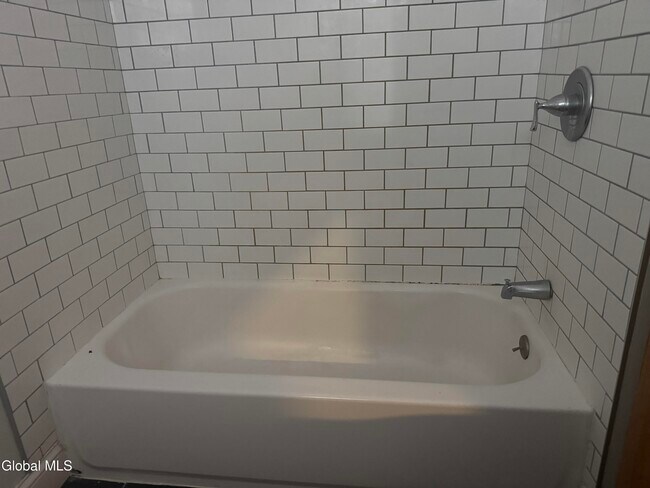 Building Photo - 610 23rd St