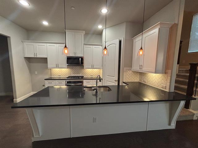 Building Photo - 6142 Rainbow Valley Pl