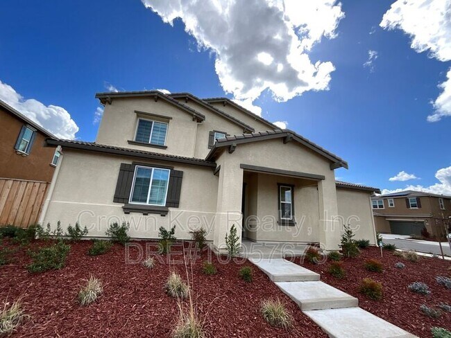 Building Photo - 7236 Diamond Ave
