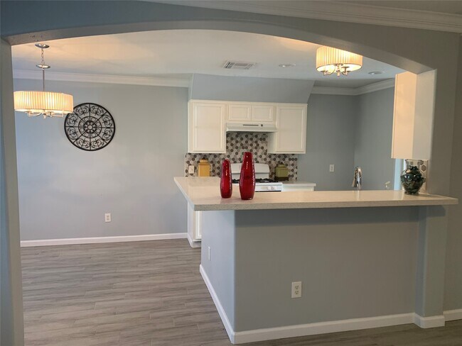 Building Photo - 9418 Parsley Path Ln