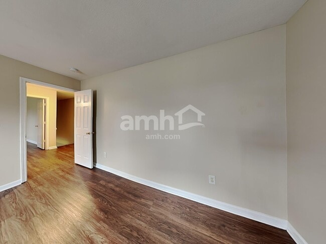 Building Photo - 12523 Doe Ln