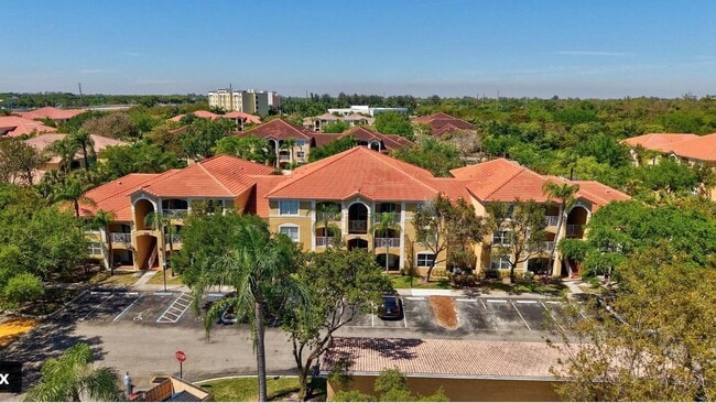 Building Photo - 5560 NW 61st St