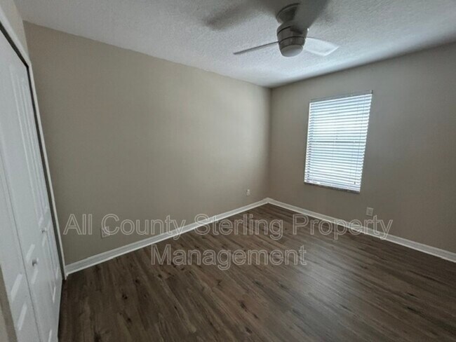 Building Photo - 1876 Leather Fern Dr