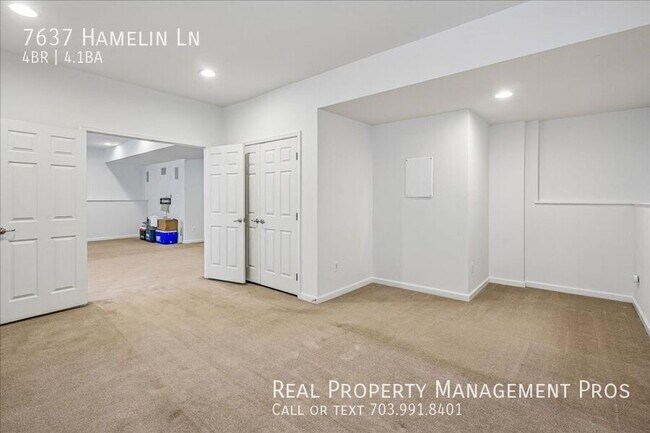 Building Photo - 7637 Hamelin Ln