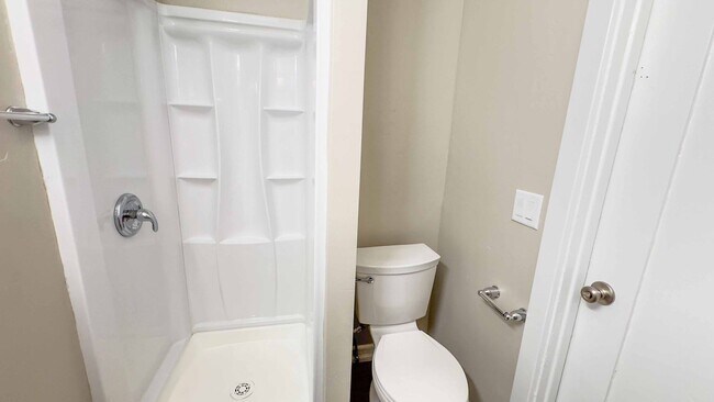 Building Photo - DL Georgia