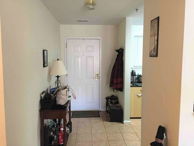 Building Photo - Live the Manayunk lifestyle you’ve been dr...