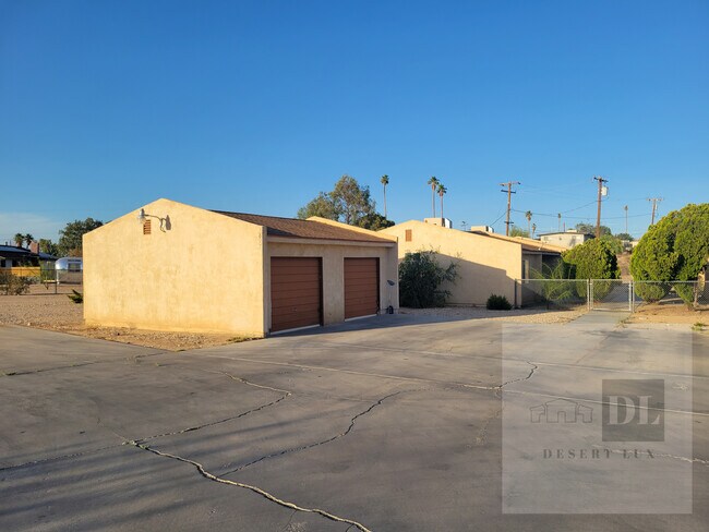 Building Photo - 5827 Bagley Ave