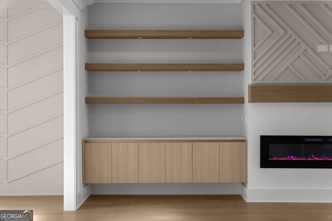 Building Photo - 407 Thunder Rd