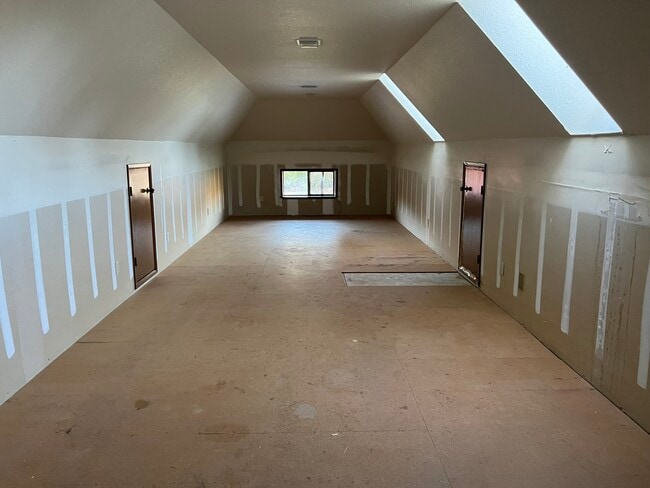 Building Photo - 15607 62nd Ave NW