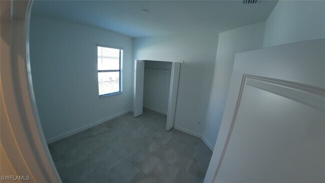 Building Photo - 19552 Hinkley Dr