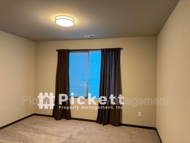 Building Photo - 5146 Granger St