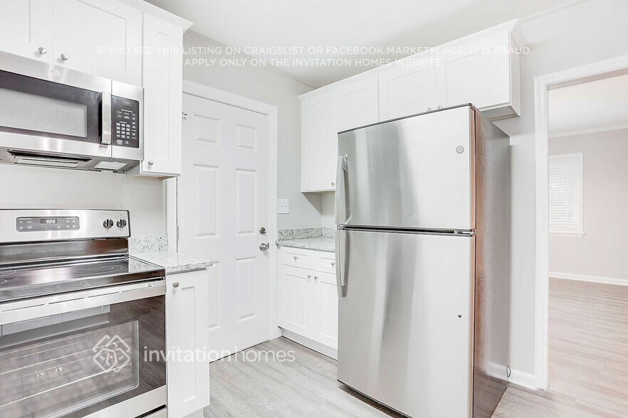 Building Photo - 1499 Mill Acres Dr SW