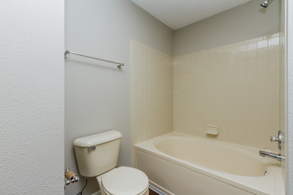 Building Photo - 10236 Hatherley Way