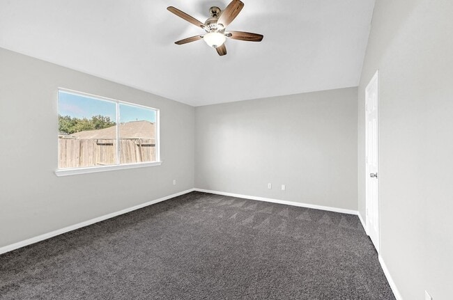Building Photo - 4018 Floral Way Ct
