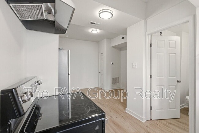 Building Photo - 27 S Jefferson St