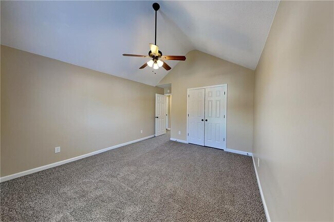 Building Photo - 7000 Greenfield Ln