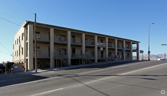 Building Photo - The Pearl Apartments