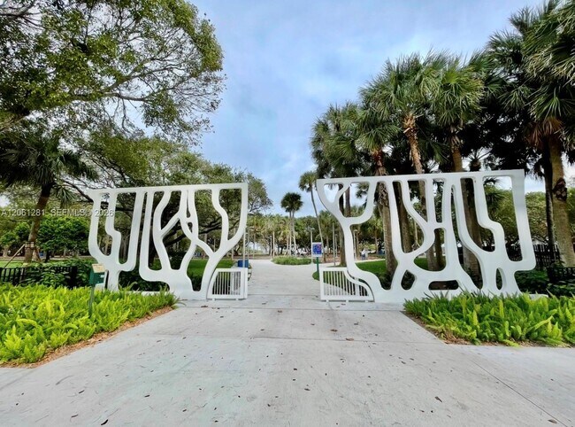 Building Photo - 8036 Harding Ave