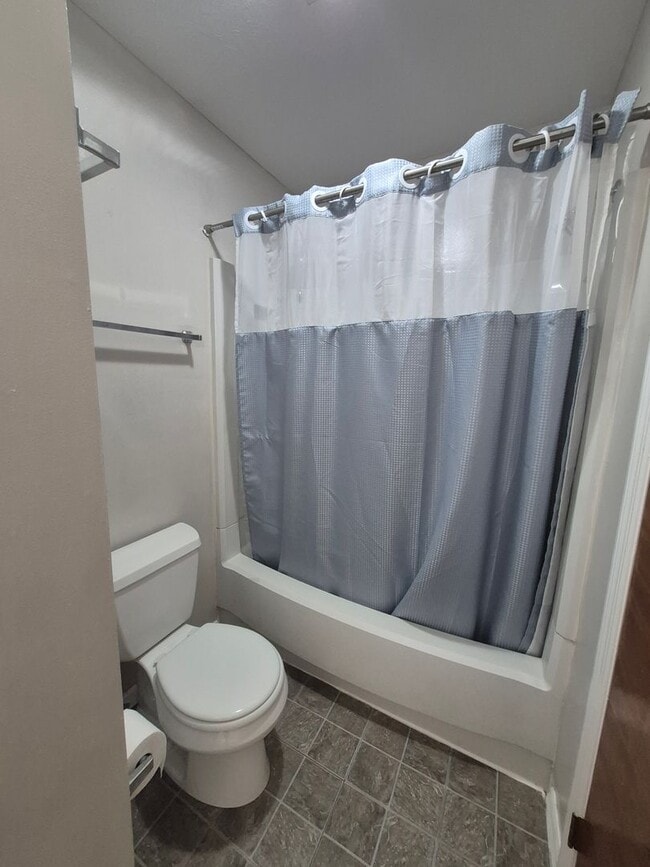 Building Photo - 1387 Sanzon Dr