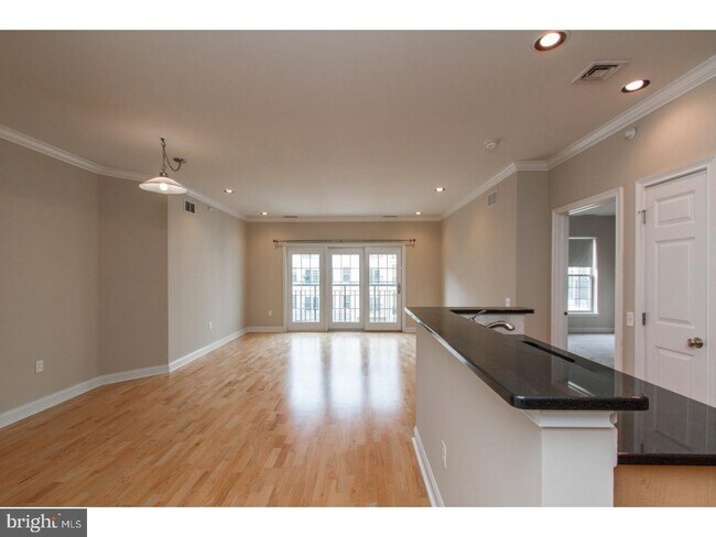 Building Photo - 500 Admirals Way
