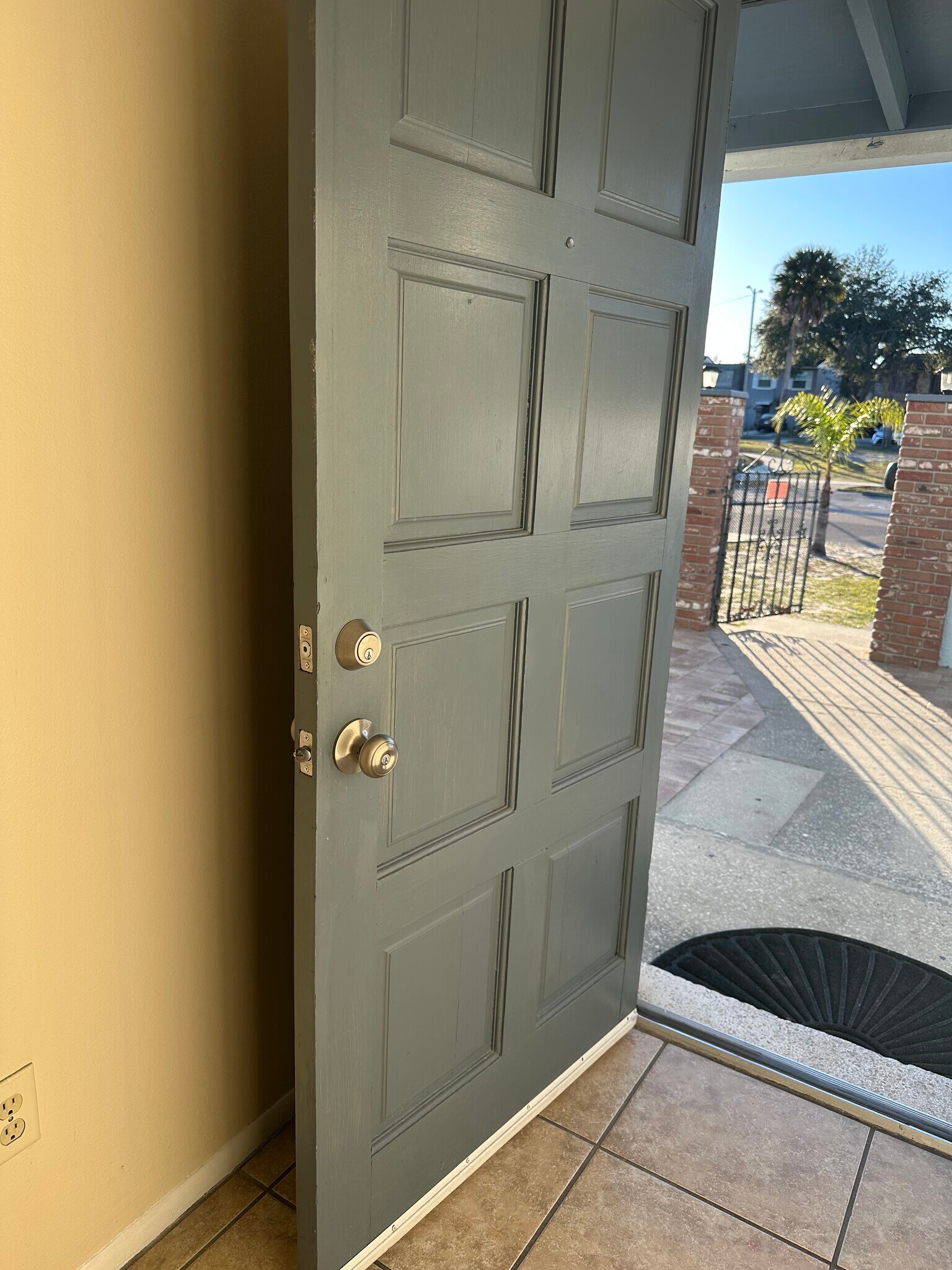 Building Photo - 10035 N 53rd St