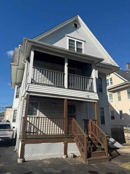 Building Photo - 82 Porter St