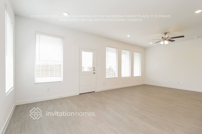 Building Photo - 308 Sedalia Trl