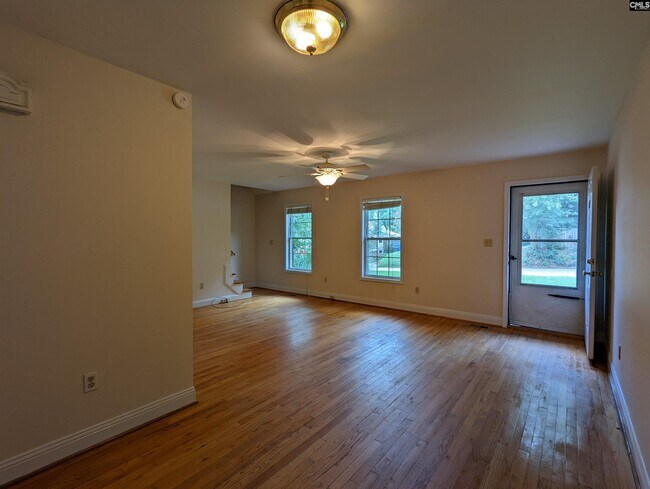 Building Photo - 221 S Pickens St