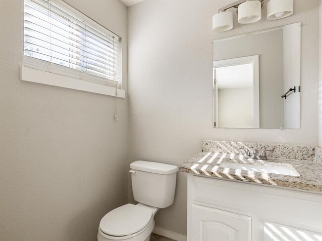 Building Photo - 800 Monterrey Pl