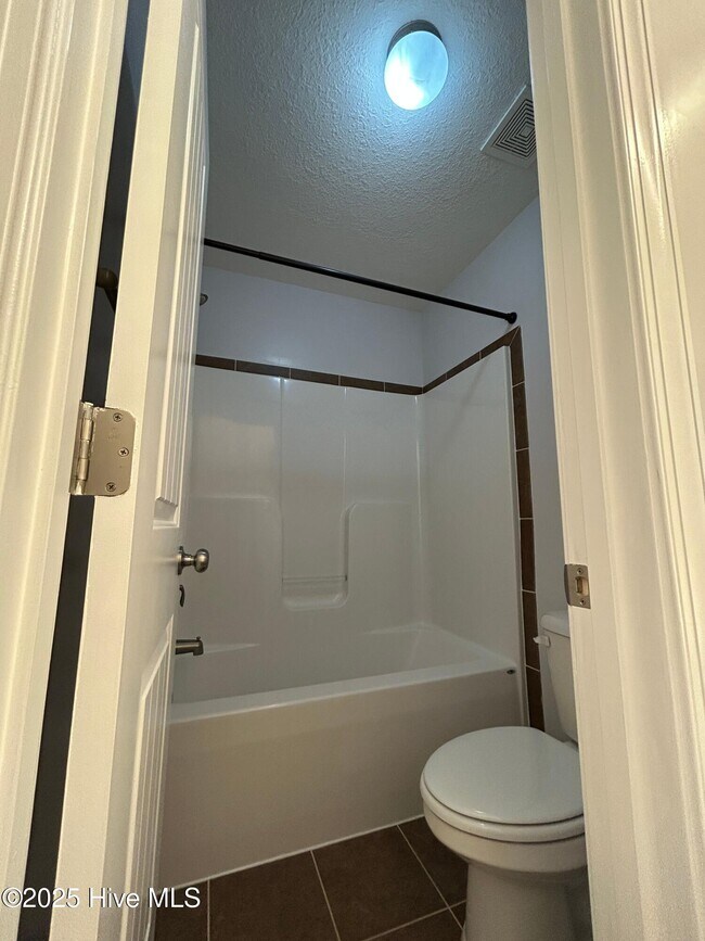 Building Photo - 504 Turpentine Trail
