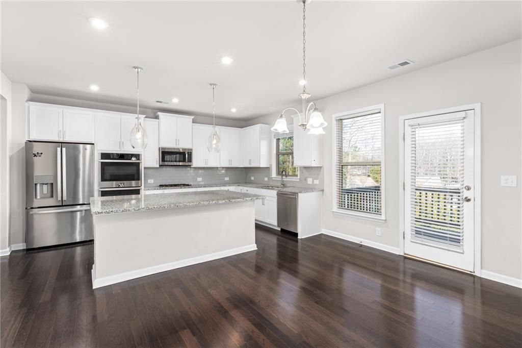 Building Photo - 4411 Claiborne Ct