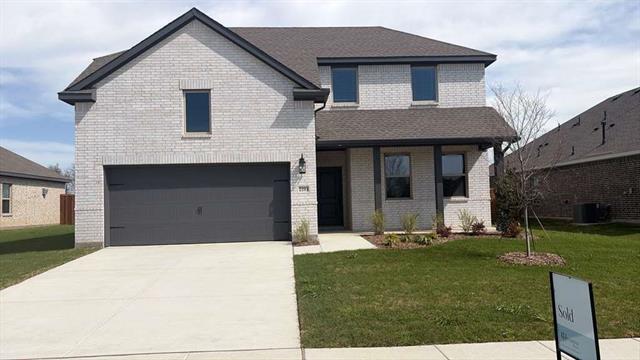 Building Photo - 2213 Maple Cir