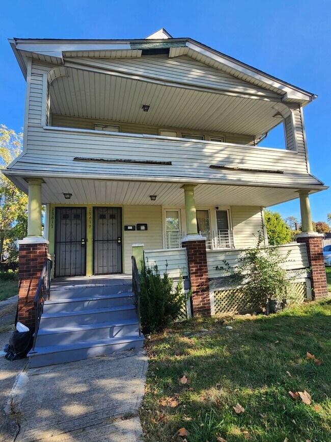 Building Photo - 13617 Glenside Rd