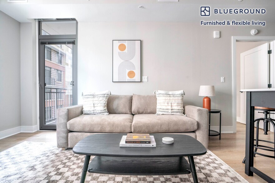 Building Photo - 4924 St Elmo Ave